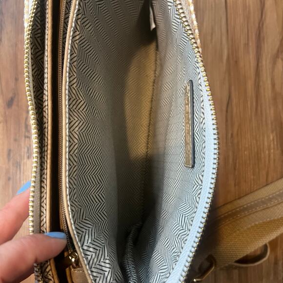 Cream Tan White Jen & Co Diamond Cross Body Wristlet Bag Purse - Picture 16 of 16